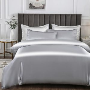 Morbuy Silk Satin Double Duvet Cover with 2 Pillowcases, Silver Bedding Set Easy Care Duvet Cover Set with Zipper Closure – Luxury Ultra Soft Quilt Cover 3 Piece – 200x200cm