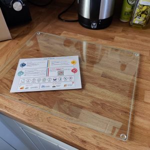 Glass Chopping Board 40x30cm : Clear Glass Worktop Saver for Kitchens – Durable, Hygienic Glass Worktop Savers – Scratch-Resistant, Heat-Proof, Easy-Clean