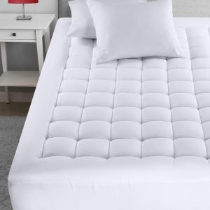 Utopia Bedding Quilted Fitted Premium Mattress Pad Full XL Size, Pillow Top Mattress Topper, Elastic Fitted Fluffy Mattress Protector, Mattress Cover Stretches up to 16 Inches Deep, Machine Washable